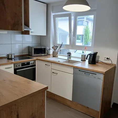 Gartenblick - Netflix- Parken - Kueche - Klimaanlage - Shuttle Zum Hockenheimring Apartment *
