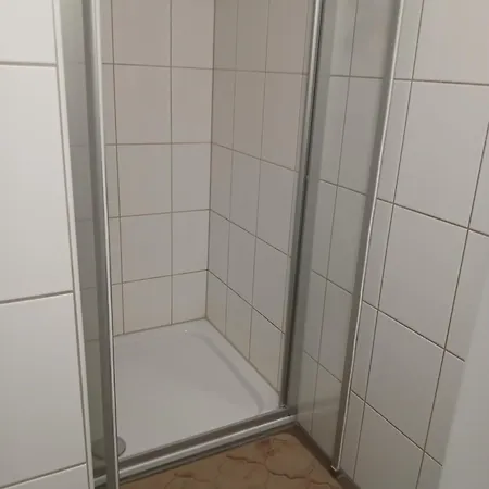 公寓 Gartenblick - Netflix- Parken - Kueche - Klimaanlage - Shuttle Zum Hockenheimring *