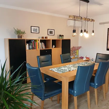 아파트 Ferienwohnung Altlussheim - Modernes Zuhause Mit Gartenblick & Klimaanlage Altlussheim